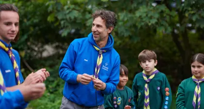 Male leaders with Cubs